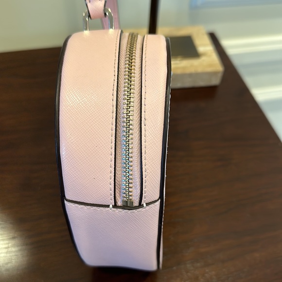 Kate spade heart shoulder or cross body handbag in excellent condition - Picture 9 of 10